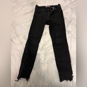 Madewell 9” high rise skinny jeans distressed black, size 28